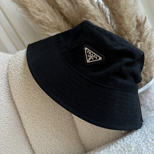 Black Milano bucket hat